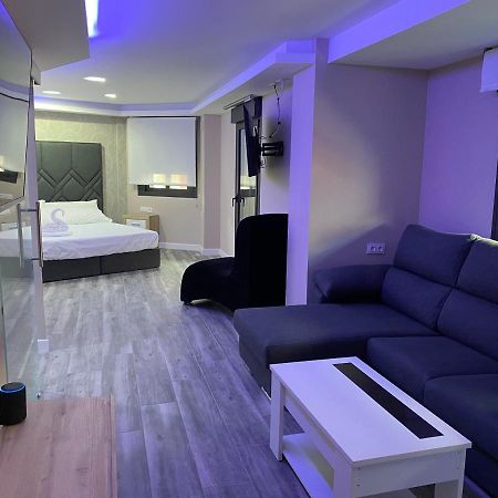Apartamentos Las 7 Esencias 利纳雷斯 外观 照片