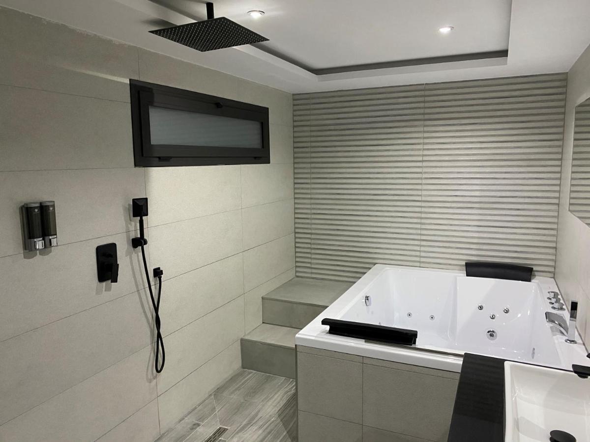 Apartamentos Las 7 Esencias 利纳雷斯 外观 照片