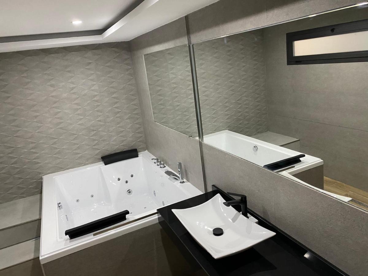 Apartamentos Las 7 Esencias 利纳雷斯 外观 照片