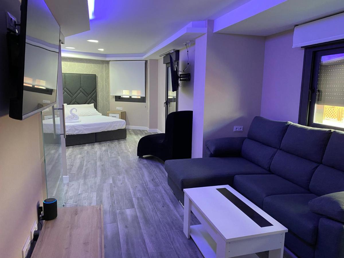 Apartamentos Las 7 Esencias 利纳雷斯 外观 照片